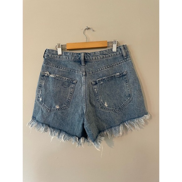 Show Me Your Mumu Blue Denim Button Fly Raw Edge Hem Cut-Off Shorts - Picture 3 of 7